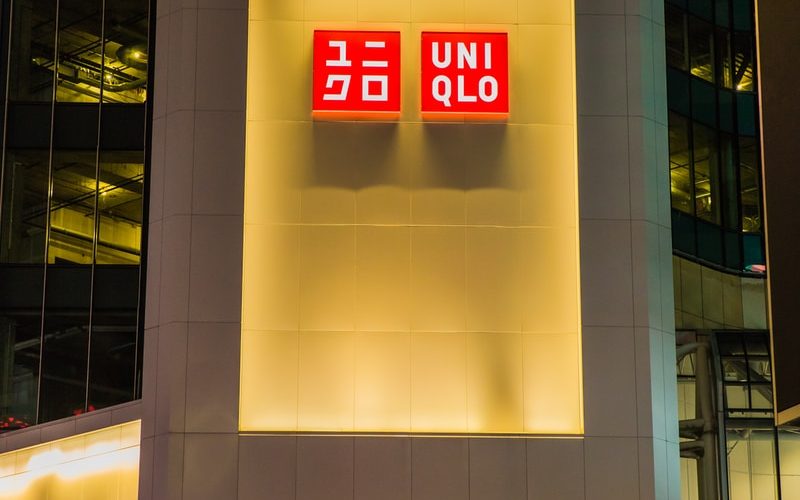Uniqlo logo signage